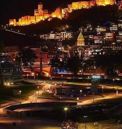 Hotel Vamax Tbilisi Exteriör bild